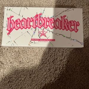 Jeffree Star Heartbreaker skin frost highlighter Palette